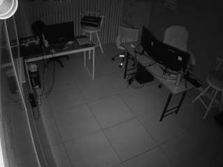 voyeurcam-jb-office-2 CamXperience