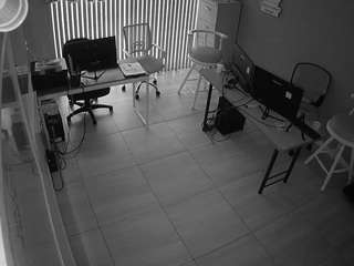 voyeurcam-jb-office-2