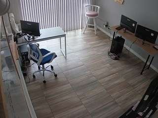 voyeurcam-jb-office-2