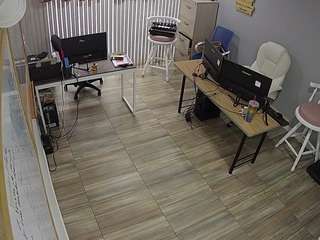 voyeurcam-jb-office-2