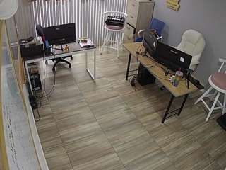 voyeurcam-jb-office-2