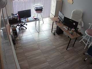 voyeurcam-jb-office-2