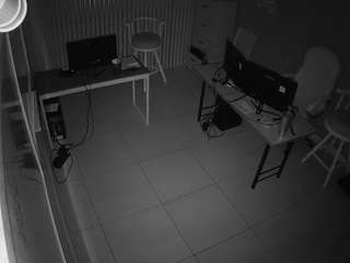 voyeurcam-jb-office-2