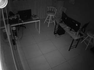 voyeurcam-jb-office-2