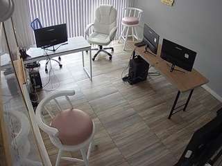 voyeurcam-jb-office-2