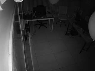 voyeurcam-jb-office-2