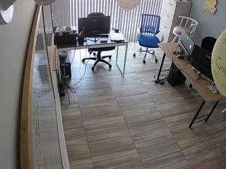 voyeurcam-jb-office-2