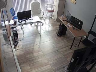 voyeurcam-jb-office-2