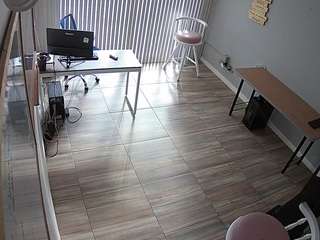 voyeurcam-jb-office-2