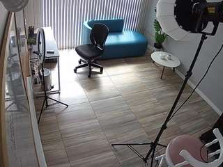 voyeurcam-jb-office-2