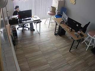 voyeurcam-jb-office-2