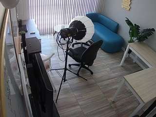 voyeurcam-jb-office-2