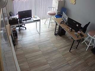 voyeurcam-jb-office-2