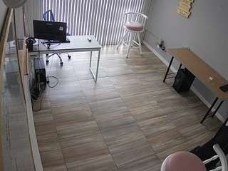 voyeurcam-jb-office-2