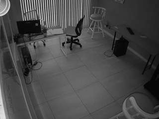 voyeurcam-jb-office-2