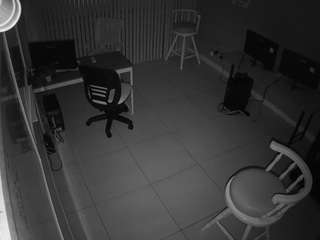 voyeurcam-jb-office-2