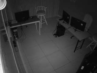 voyeurcam-jb-office-2