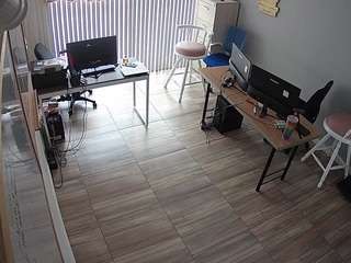 voyeurcam-jb-office-2