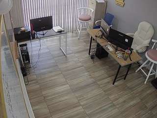 voyeurcam-jb-office-2