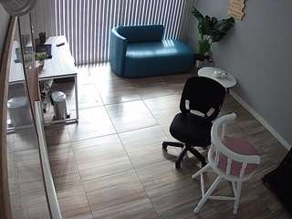 voyeurcam-jb-office-2