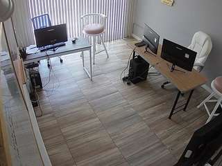 voyeurcam-jb-office-2