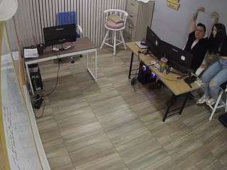 voyeurcam-jb-office-2