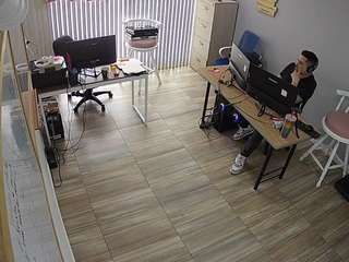 Voyeur Hosue camsoda voyeurcam-jb-office-2