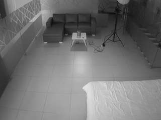 voyeurcam-jb-office-2