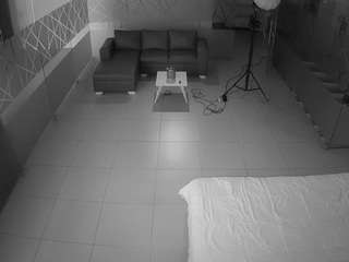 voyeurcam-jb-office-2