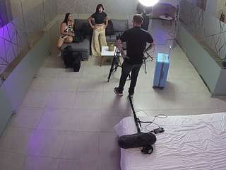 voyeurcam-jb-office-2