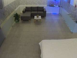 voyeurcam-jb-office-2