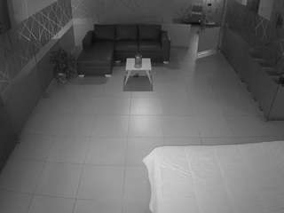 voyeurcam-jb-office-2