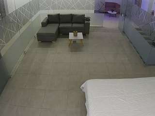 voyeurcam-jb-office-2