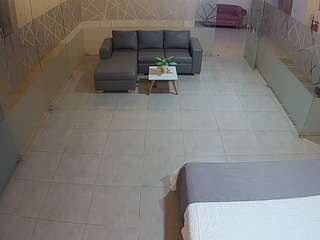 voyeurcam-jb-office-2