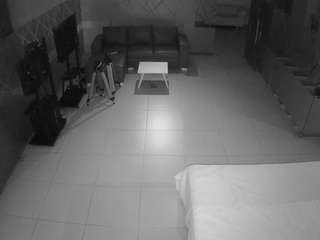 voyeurcam-jb-office-2