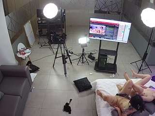 voyeurcam-jb-office-2