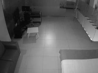 voyeurcam-jb-office-2