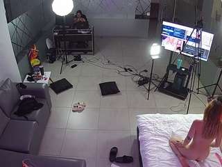 voyeurcam-jb-office-... webcam