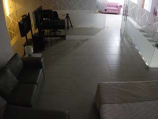 voyeurcam-jb-office-2