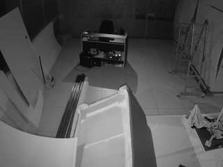 voyeurcam-jb-office-2