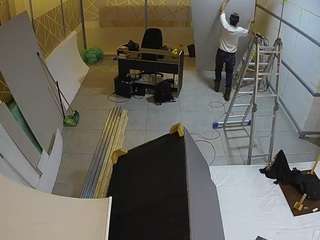 voyeurcam-jb-office-2