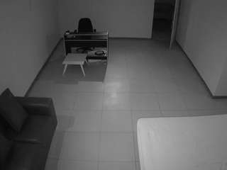 voyeurcam-jb-office-2