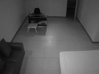 voyeurcam-jb-office-2