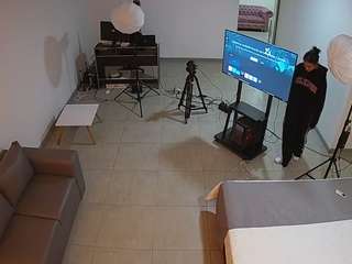 voyeurcam-jb-office-2