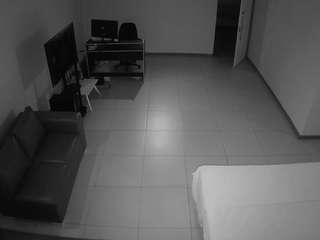 voyeurcam-jb-office-2