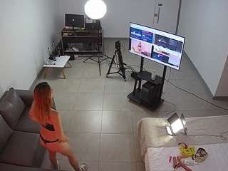 voyeurcam-jb-office-2