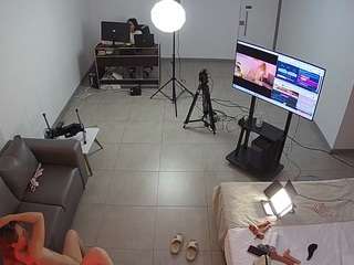 voyeurcam-jb-off... Live Webcam on CamSoda