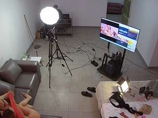 voyeurcam-jb-office-2