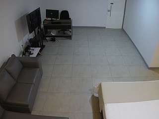 voyeurcam-jb-office-2