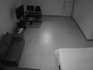 voyeurcam-jb-office-2